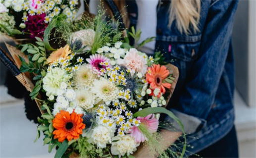 2026年8月安床黄道吉日查询_2026年8月安床黄道吉日查询