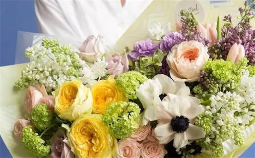 今日2032年09月13日婚嫁老黄历不适宜吗,农历二〇三二年八月初九结婚日子