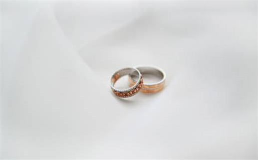 2026年04月10日老黄历适合迎亲吗