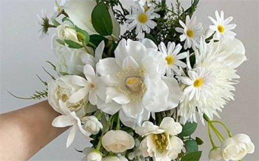 今天万年历2032年03月01日领取结婚证的好日子,领证吉日