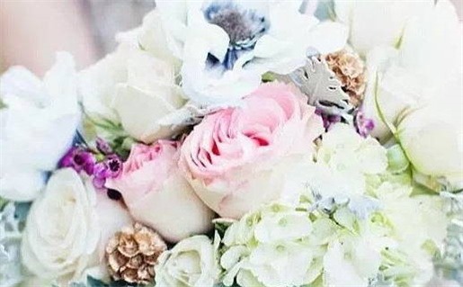 今日万年历2032年10月18日领结婚证吉日,领证好日子查询