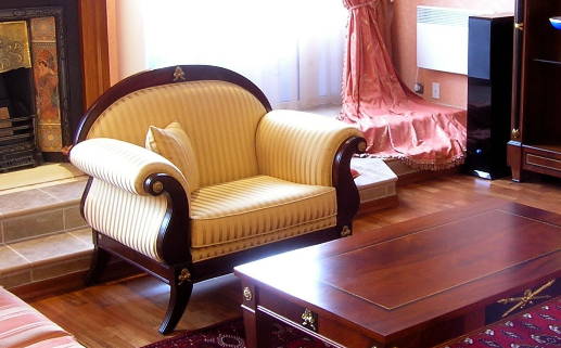 2034年06月03日乔迁黄历查询