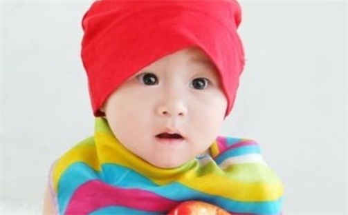 何姓才华横溢的女宝宝名字