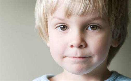 周姓女孩子取名