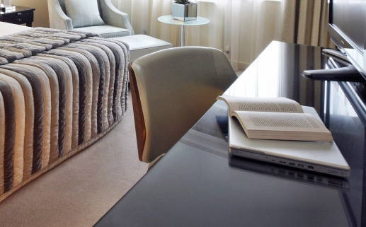 今日万年历2026年07月30日家装吉日,装修好日子查询